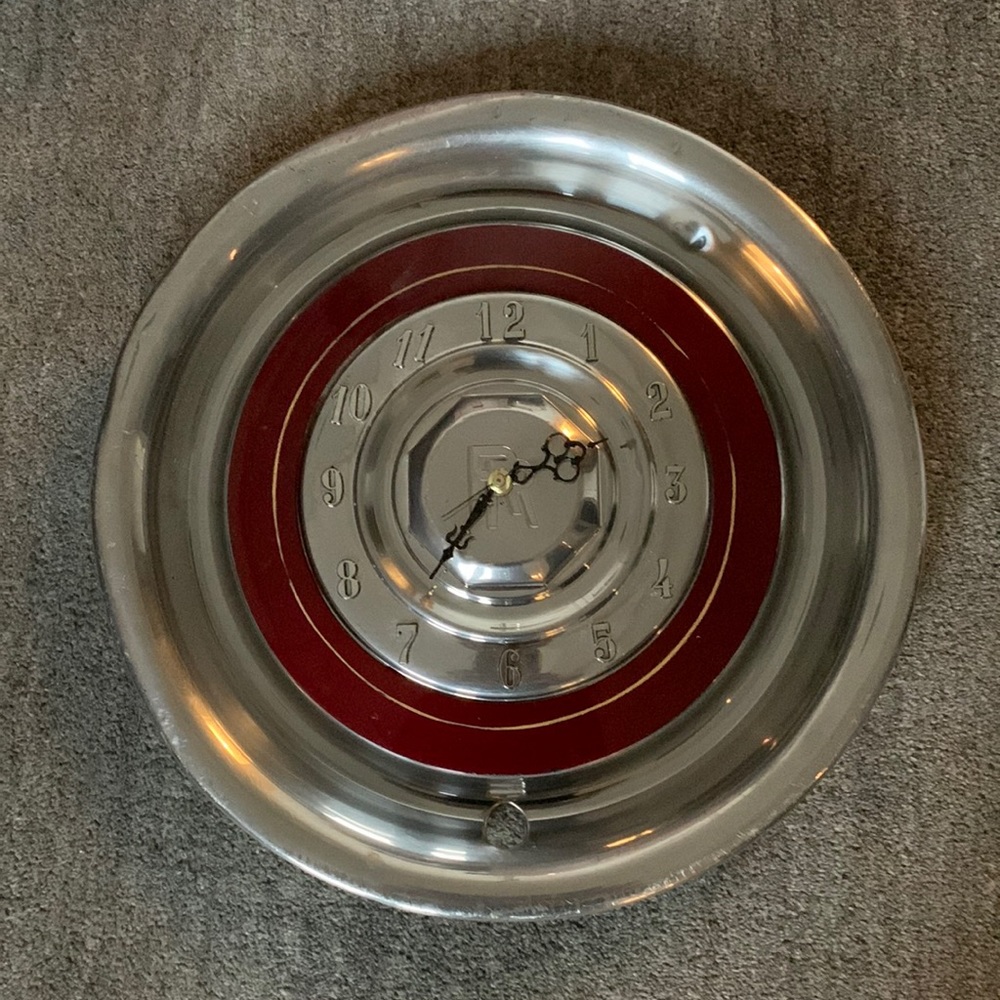 COPY - Rolls Royce hubcap Clock
